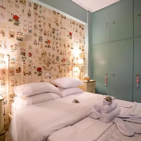 Lia's Flat In Каристос